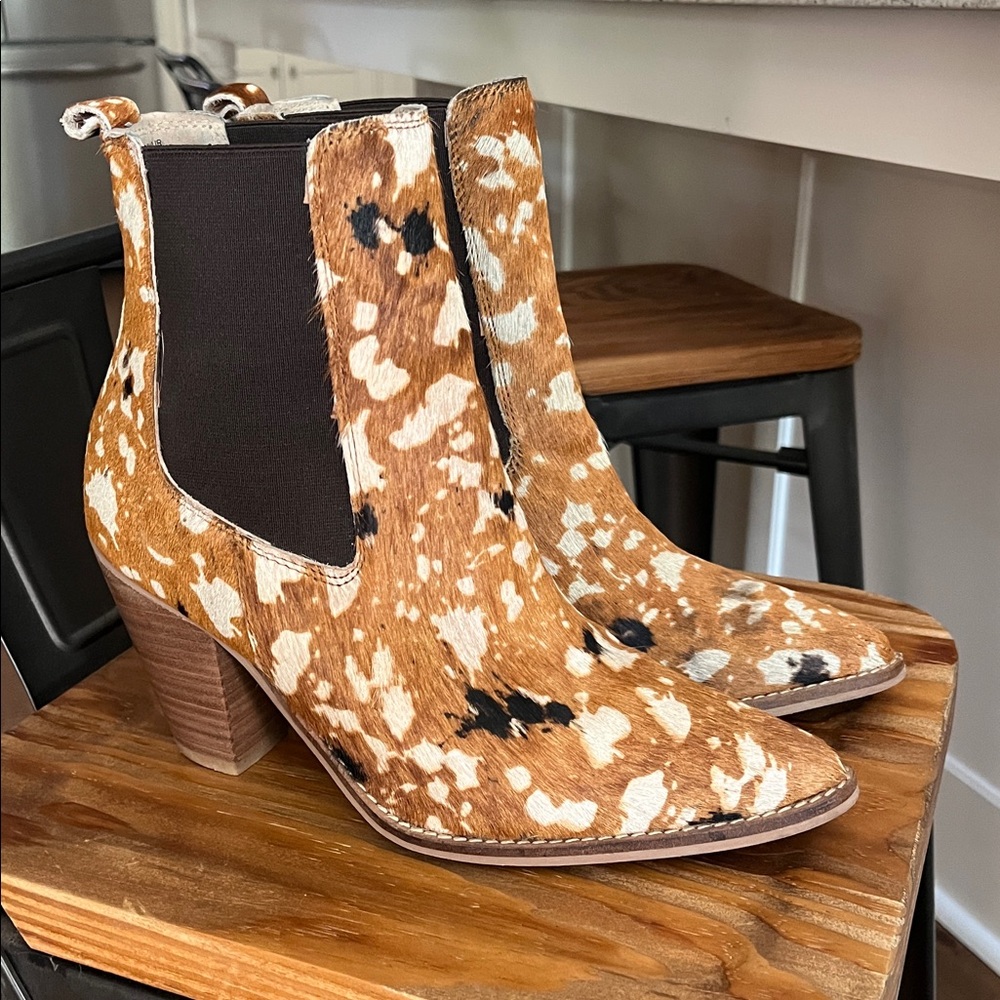 DIBA True Cow hide Ankle Boots size 7.5